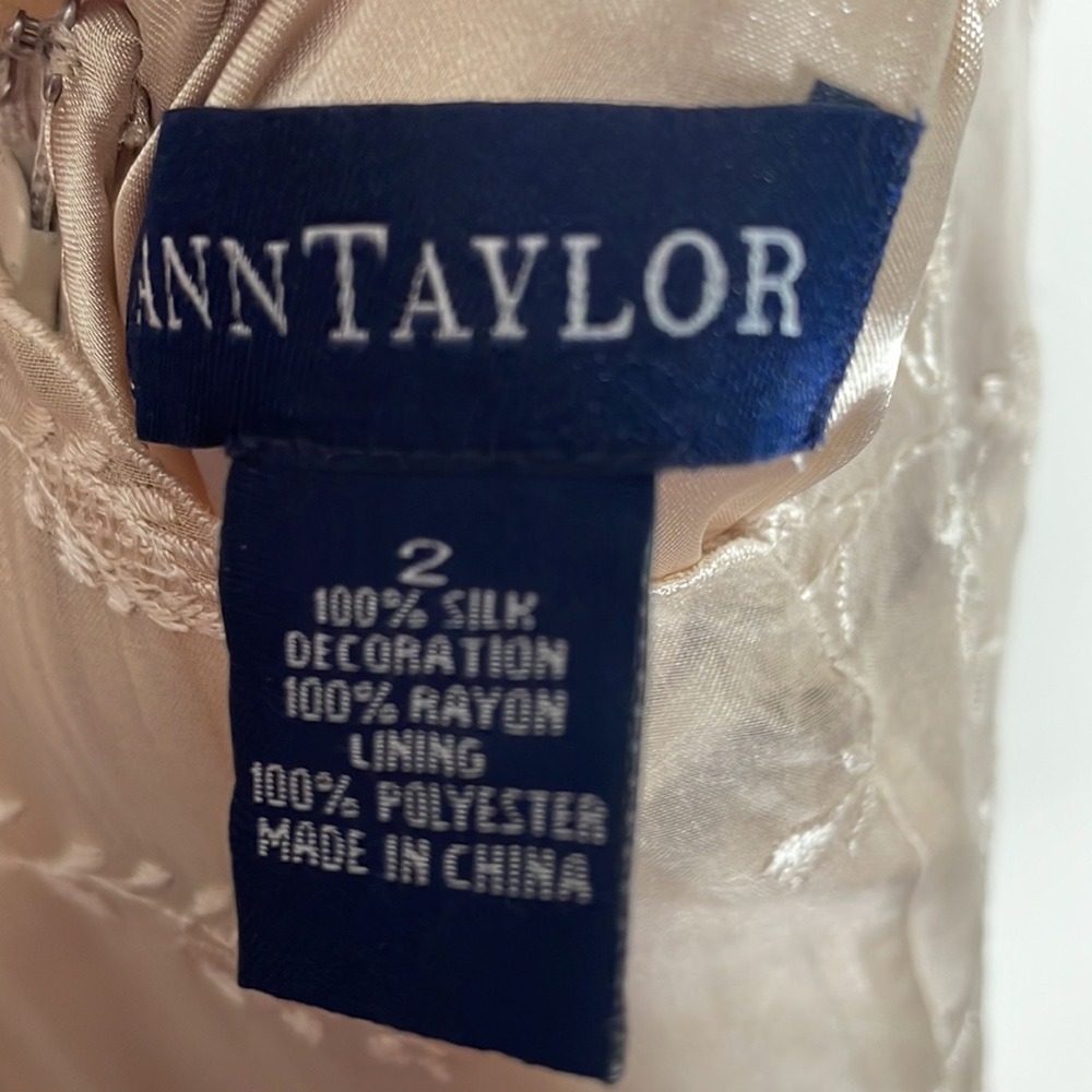 Vintage ANN TAYLOR dress, 100% silk embroidery, size 2, elegant and classy - Picture 7 of 13